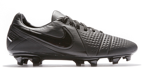 nike-ctr360-lights-out-02